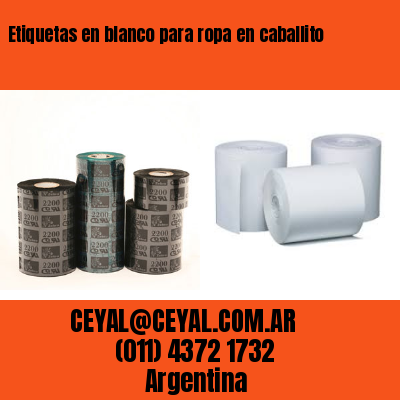 Etiquetas en blanco para ropa en caballito