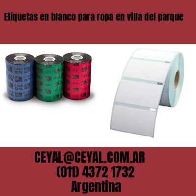 Etiquetas en blanco para ropa en villa del parque